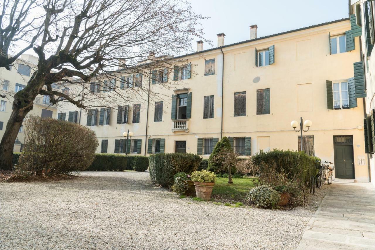 Апартаменти Catoo Dimora Di Design Park In Palazzo Nobiliare Al Duomo Падуя Екстер'єр фото